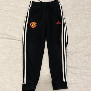 Manchester United adidas sweatpants